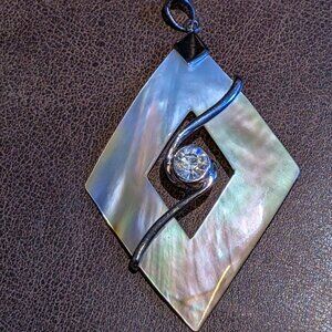 🌀 Sterling Silver Geometric Pendant – Mother-of-Pearl Inlay – 3" Modern meets m